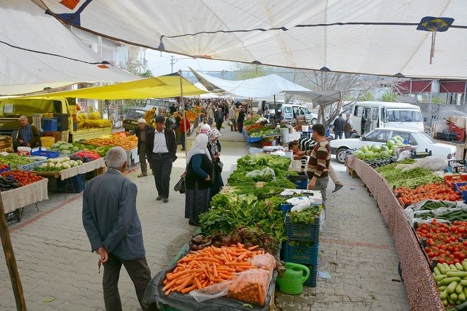 Pazar Konusu Oy Birlii le Karara Balad