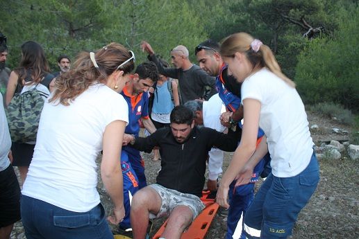 elalede Aya Burkulan Tatilciyi UMKE Kurtard