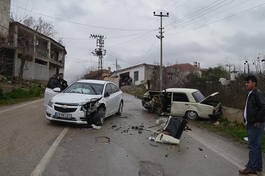 Girmelerdeki lm Virajnda Yine Kaza